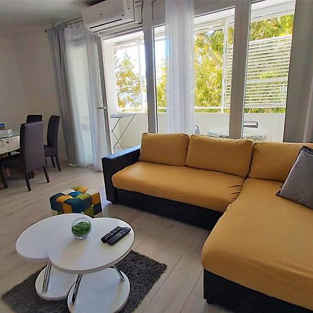 Apartment Punta Omiš Exterior foto